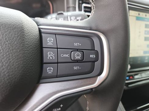 New 2026 Jeep Grand Wagoneer Limited AWD/4WD image 24