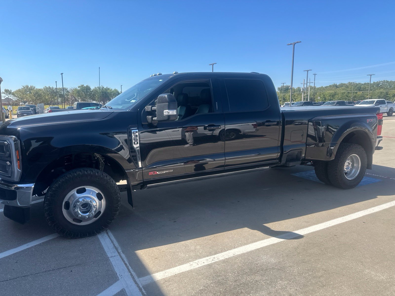 Used 2024 Ford F350 Lariat w/ Lariat Ultimate Package AWD/4WD image 2