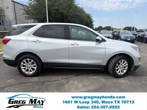 Used 2020 Chevrolet Equinox LT w/ LPO, Floor Liner Package FWD image 2