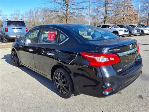 Certified 2019 Nissan Sentra S image 16