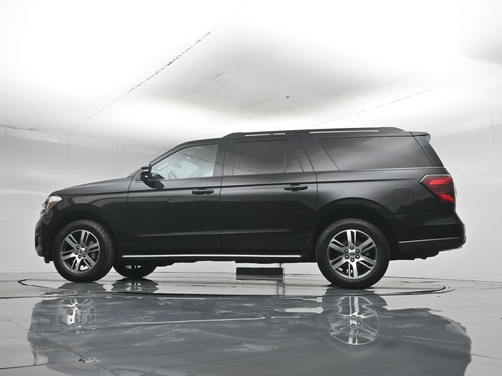 Used 2022 Ford Expedition Max Limited AWD/4WD image 60
