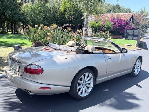 Used 2006 Jaguar XK8 Convertible RWD image 6