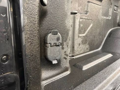 Used 2025 Chevrolet Silverado 3500 High Country w/ Technology Package image 13