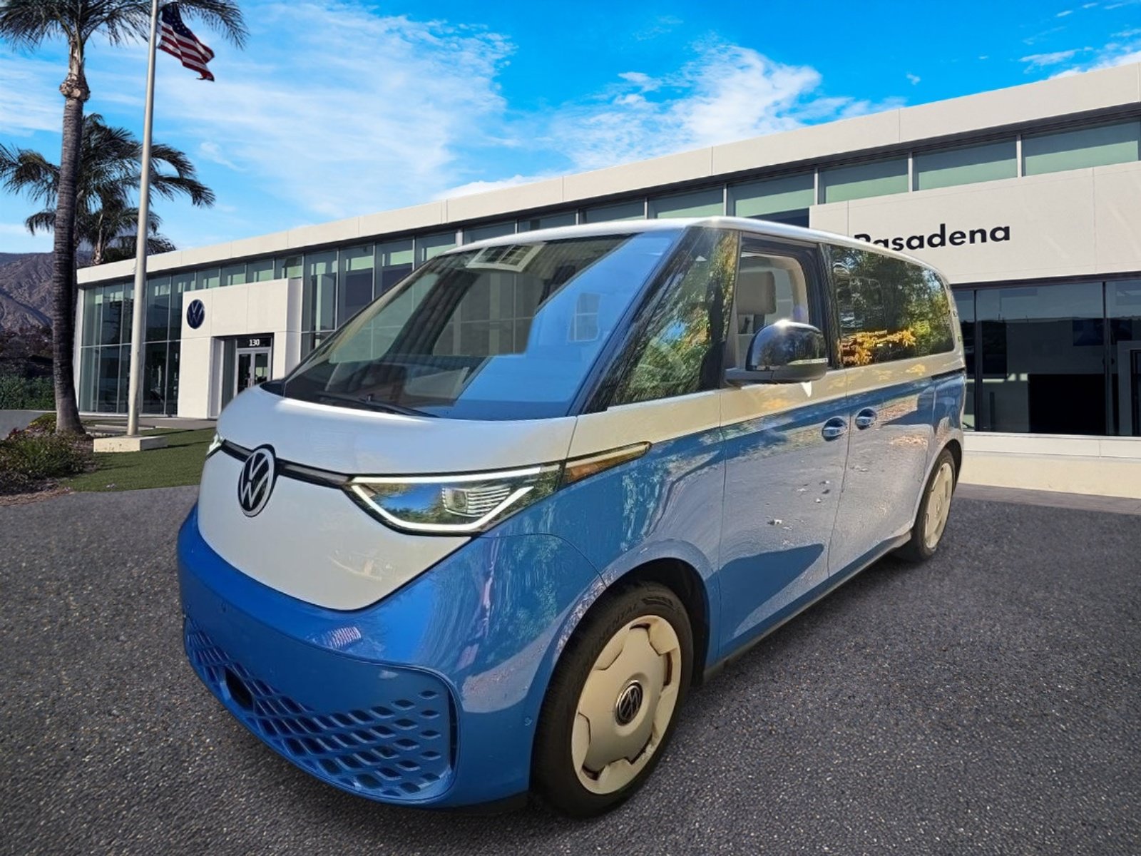 Used 2025 Volkswagen ID. Buzz 1st Edition AWD/4WD image 1