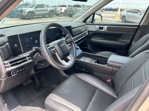 Used 2025 Hyundai Santa Fe Limited AWD/4WD image 11