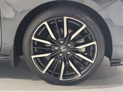 Used 2024 Honda Accord Touring image 29