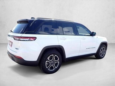 Used 2023 Jeep Grand Cherokee Trailhawk image 14