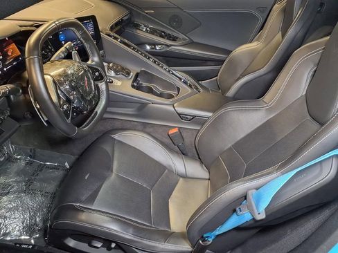 Used 2022 Chevrolet Corvette Stingray Coupe w/ Engine Appearance Package RWD image 13