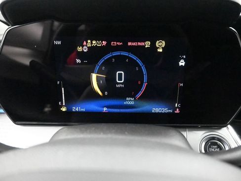 Used 2025 Chevrolet Trax LT image 34