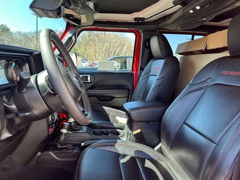Used 2025 Jeep Wrangler Unlimited Rubicon AWD/4WD image 31
