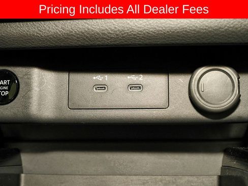 Certified 2025 Nissan Rogue SV FWD image 15