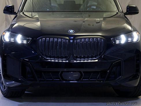 New 2026 BMW X5 xDrive50e w/ M Sport Package AWD/4WD image 6