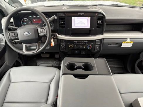 New 2025 Ford F550 4x4 Crew Cab Super Duty image 11