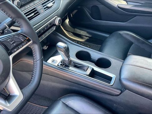 Used 2020 Nissan Altima 2.5 SR FWD image 15