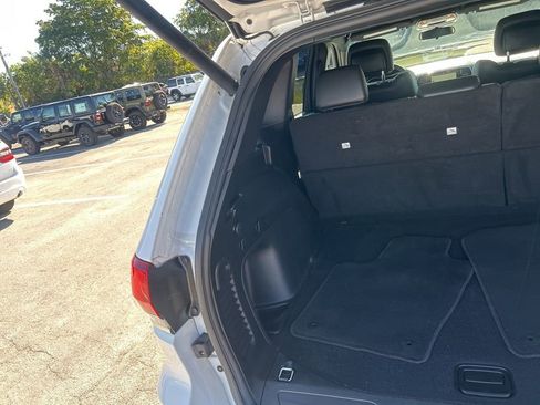 Certified 2021 Jeep Grand Cherokee Laredo X image 29