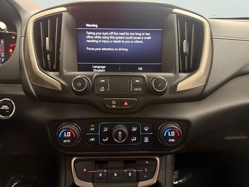 Used 2022 GMC Terrain Denali w/ Denali Premium Package AWD/4WD image 26