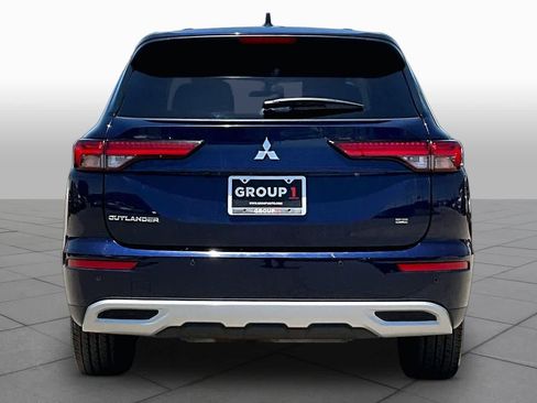 Used 2024 Mitsubishi Outlander SE AWD/4WD image 5