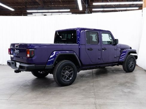New 2026 Jeep Gladiator Sport image 6