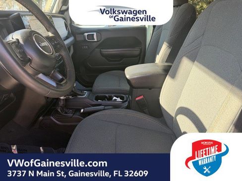 Used 2024 Jeep Wrangler Sport S image 17