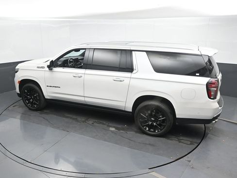 Used 2024 Chevrolet Suburban High Country w/ Advanced Technology Package image 44