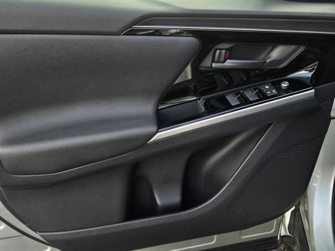 Certified 2024 Toyota bZ4X Limited w/ Weather Package image 8