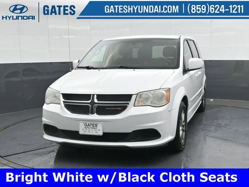 Used 2016 Dodge Grand Caravan SE image 6