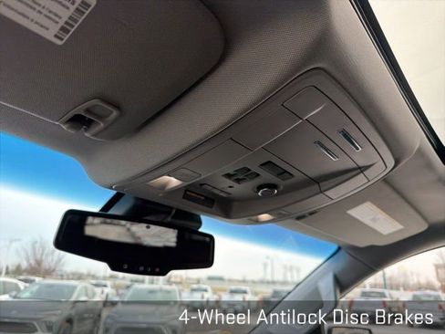 Used 2019 GMC Yukon XL Denali w/ Open Road Package image 32