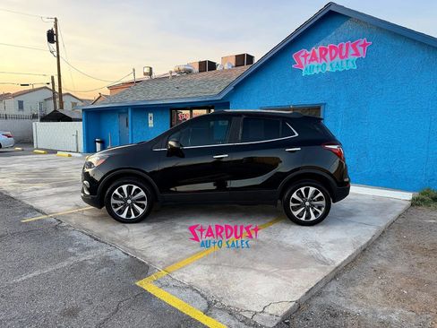 Used 2021 Buick Encore Preferred AWD/4WD image 3