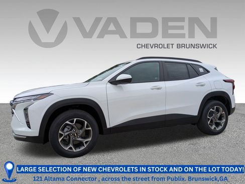 New 2026 Chevrolet Trax LT w/ Driver Confidence Package image 1