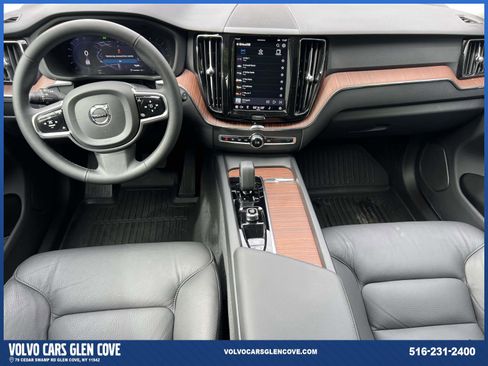 Certified 2024 Volvo XC60 B5 Plus w/ Protection Package Premier image 12
