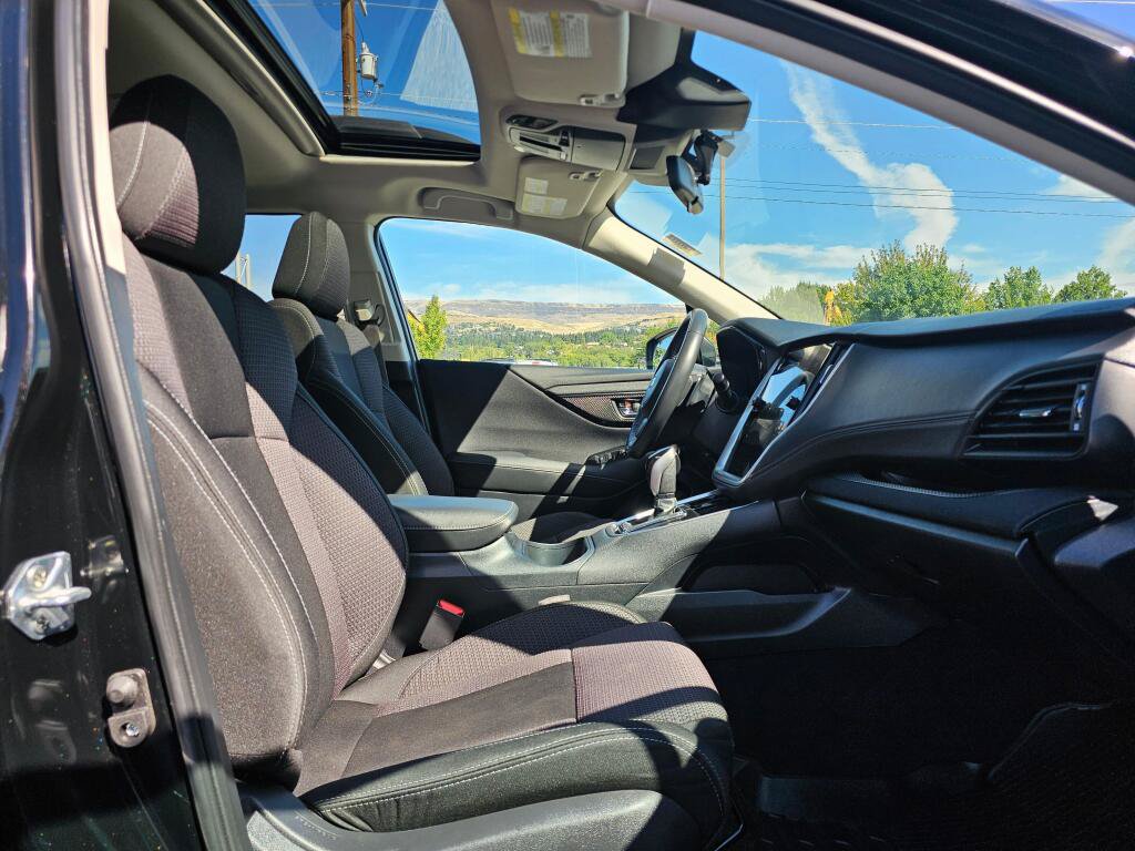 Used 2024 Subaru Outback Premium AWD/4WD image 10