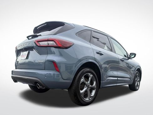 Used 2023 Ford Escape ST-Line w/ Tech Pack #1 AWD/4WD image 9