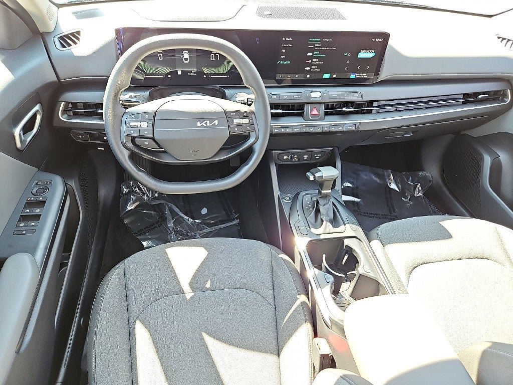 Used 2025 Kia K4 FWD image 11