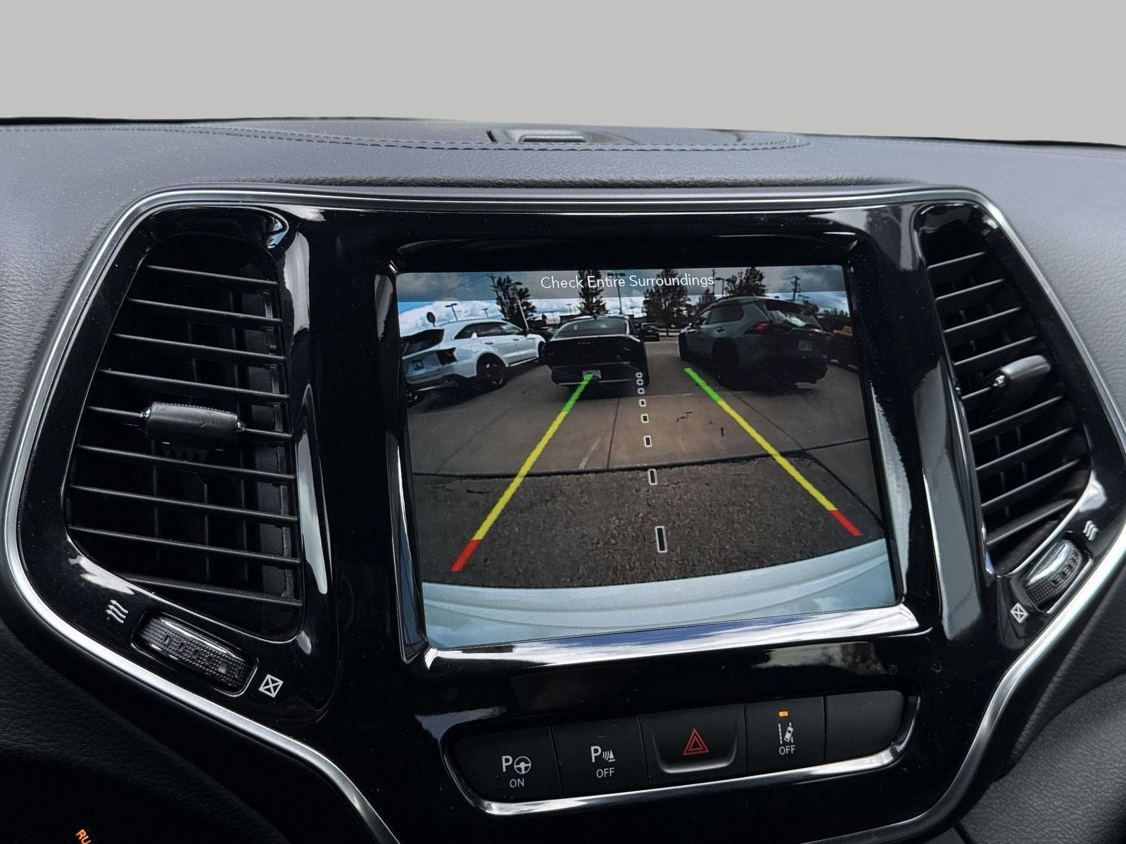Used 2019 Jeep Cherokee High Altitude AWD/4WD image 36
