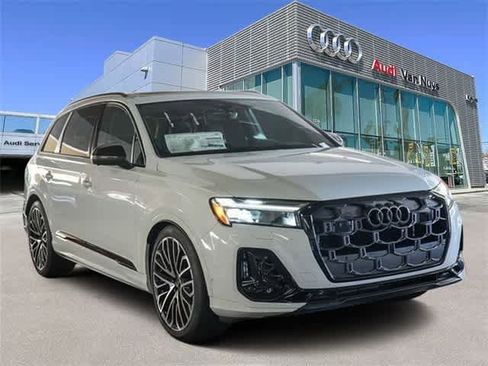 New 2025 Audi SQ7 Premium Plus image 5