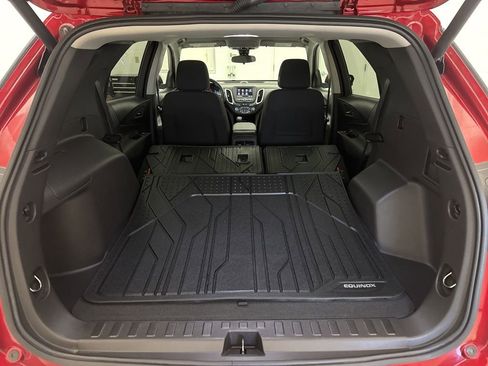 Used 2024 Chevrolet Equinox LT w/ LPO, Floor Liner Package FWD image 7