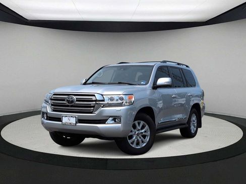 Used 2018 Toyota Land Cruiser AWD/4WD image 1