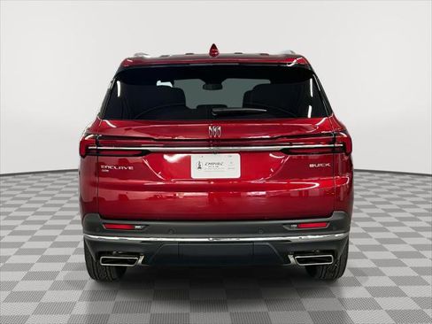 Used 2025 Buick Enclave Preferred w/ Power Package image 6