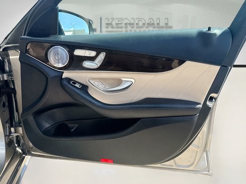 Used 2019 Mercedes-Benz C 300 Sedan image 33