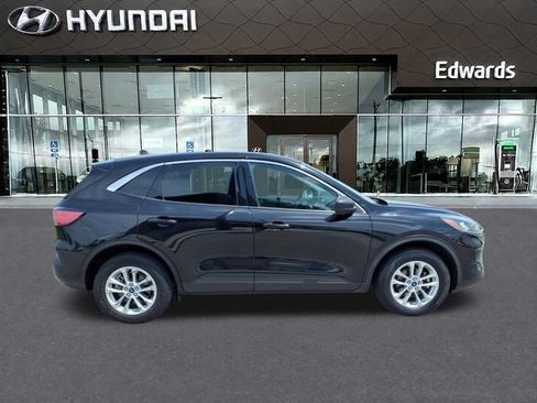Used 2021 Ford Escape SE w/ Cold Weather Package AWD/4WD image 6