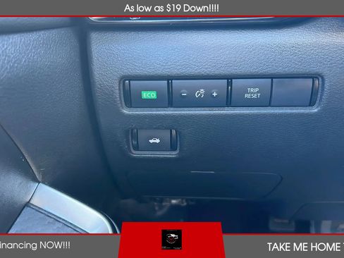 Used 2021 Nissan Sentra SR w/ SR Premium Package image 20