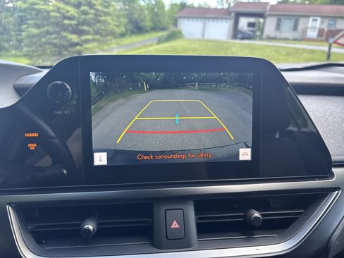 Used 2024 Lexus UX 250h AWD w/ Premium Package image 25