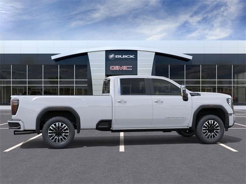 New 2025 GMC Sierra 3500 Denali Ultimate image 5