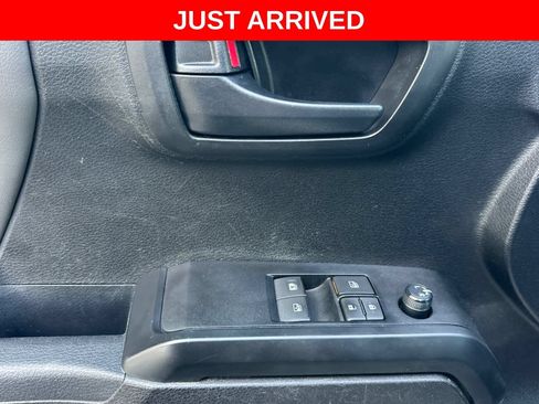 Used 2023 Toyota Tacoma SR RWD image 12
