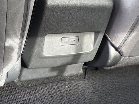 Used 2022 Nissan Frontier SV image 11