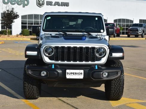 Used 2024 Jeep Wrangler Unlimited Rubicon 4xe w/ Technology Group AWD/4WD image 2