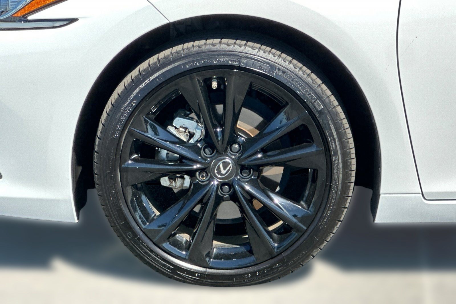 Used 2025 Lexus ES 300h F Sport w/ Accessory Package (Z1) FWD image 14