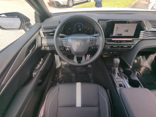 Certified 2026 Toyota Camry SE FWD image 16