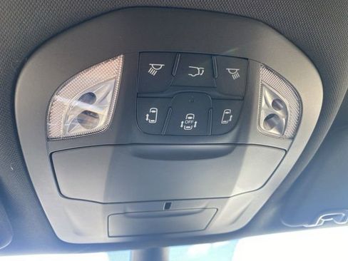 New 2026 Chrysler Voyager LX FWD image 25