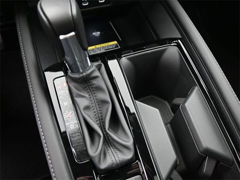 New 2025 Honda Accord Touring image 4